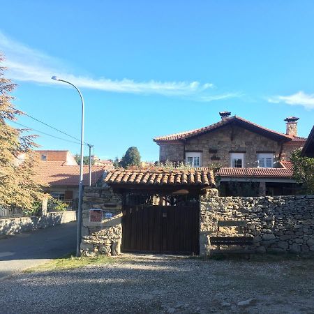 ナバレドンダ・デ・グレドス Ermita De Gredosヴィラ エクステリア 写真